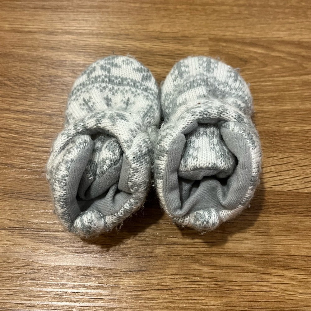 Baby Booties - Picture 5 of 5